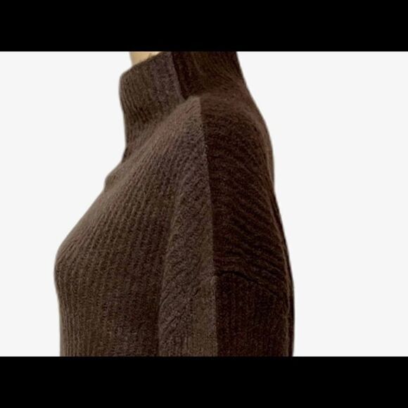 Prologue Oversized Boxy Crop Sweater - Picture 6 of 11